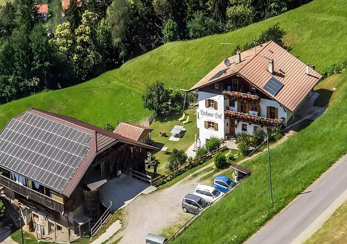 Ganze Wohnung, Apartment „Lechnerhof Edelweiß“ mit Bergblick, Gemeinschaftsterrasse und Wlan in Schenna, Passeiertal