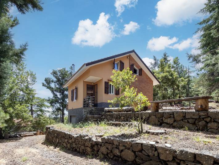 Ferienhaus für 8 Personen, mit Balkon und Terrasse sowie Garten