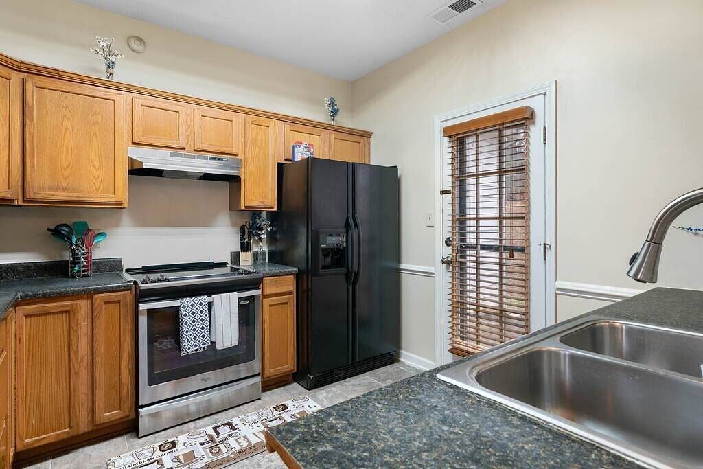 Vacation Home for 12 Guests in Charlotte, Mecklenburg County