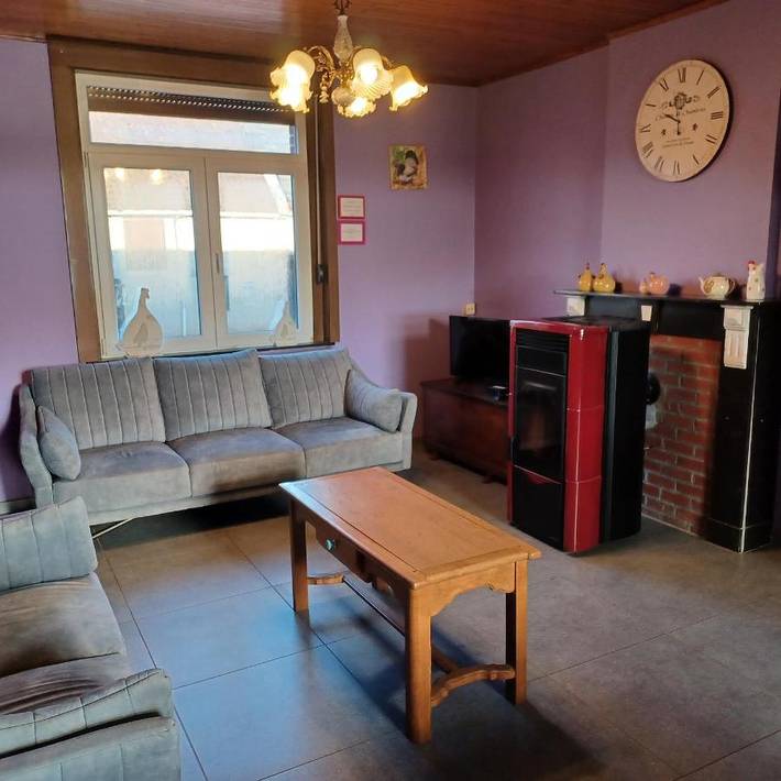 Location de vacances pour 6 personnes, avec vue et jardin à Ciney - 2