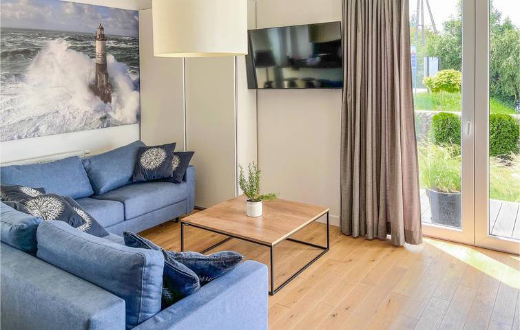 Ganze Ferienwohnung, Ferienwohnung für 6 Personen mit Terrasse in Löwentinsee