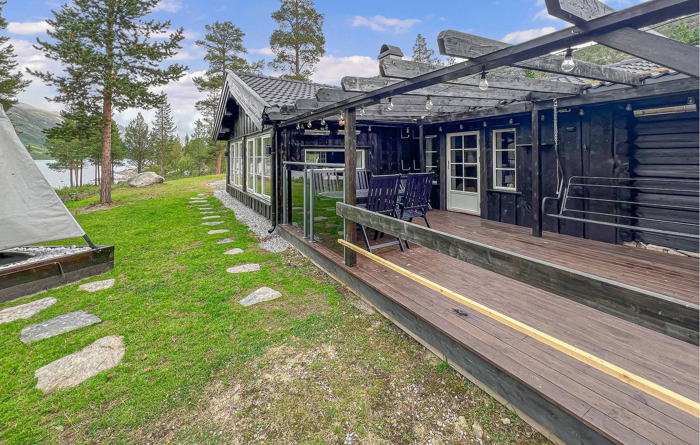 Ferienhaus für 8 Personen mit Garten in Skjåk