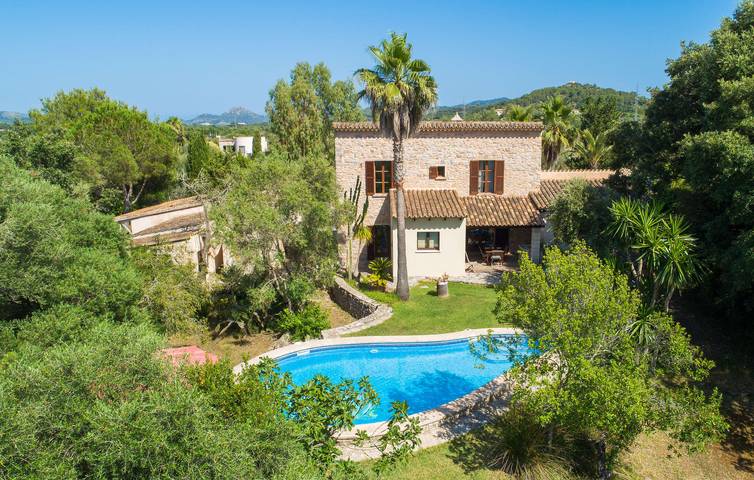 Charmantes Artà Apartment mit Terrasse, Pool und Grill in Artà, Mallorca Osten