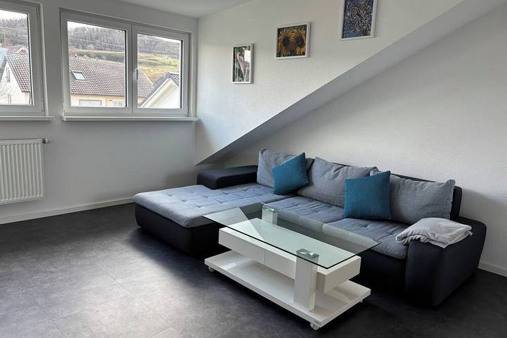 Ganze Wohnung, Helle neue Wohnung, Pool+ Garten, Grillen + Chillen; Europapark, Rad+ Wandern in Endingen - Königschaffhausen, Endingen