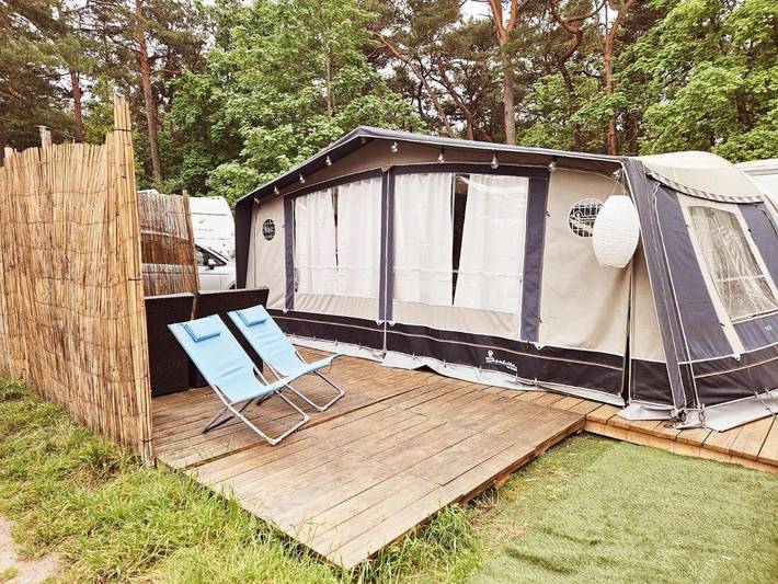 Camping für 6 Personen, mit Terrasse in Halbinsel Hel