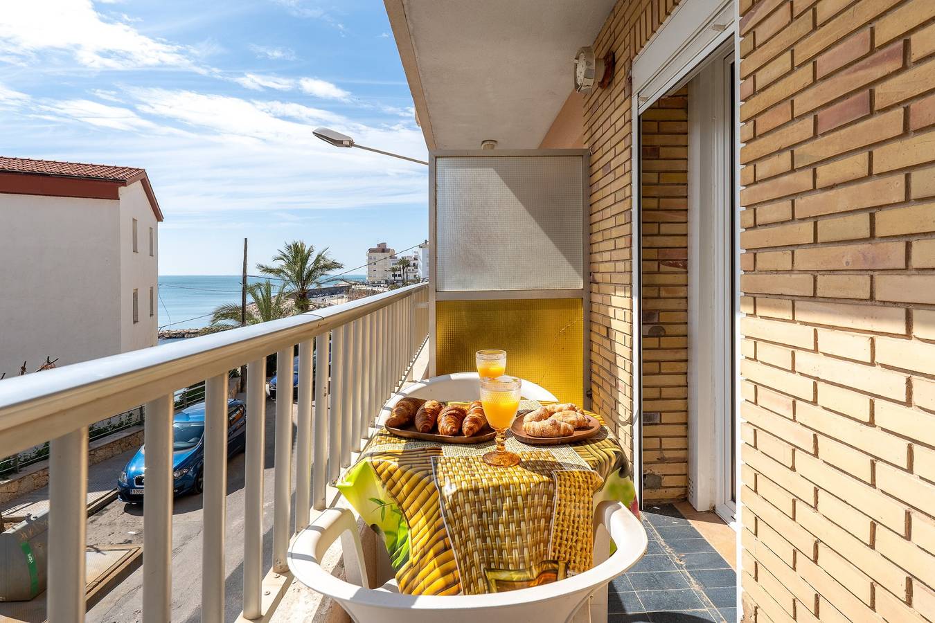 Apartamento entero, Apartamento 'Mar' con Wi-Fi y aire acondicionado in Tierras del Ebro, Costa Dorada