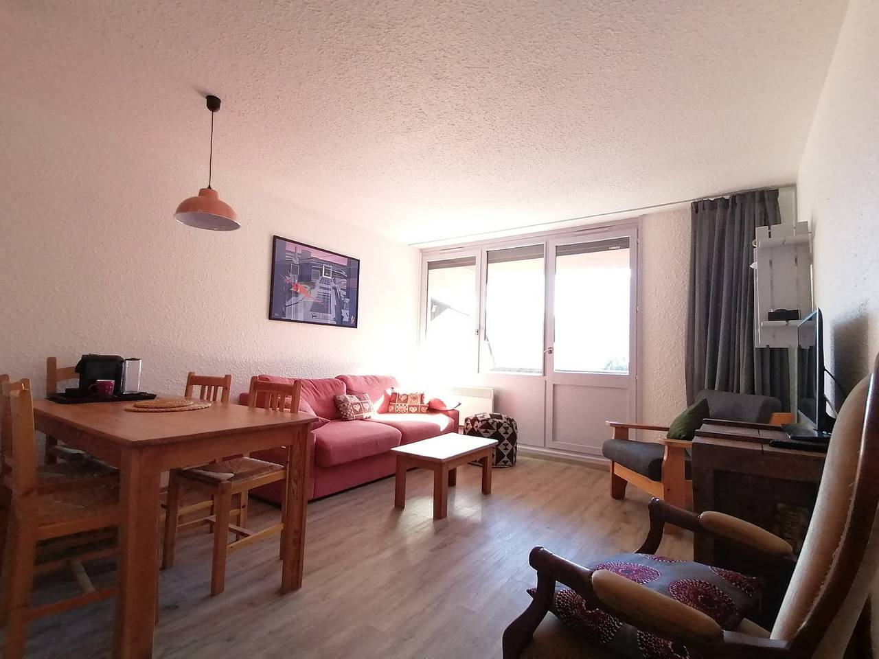 Ganze Wohnung, Geräumiges renoviertes 2-Zi.-App., 6 Pers., Balkon, nahe Pisten und Zentrum Pra Loup in Pra-Loup, Uvernet-Fours