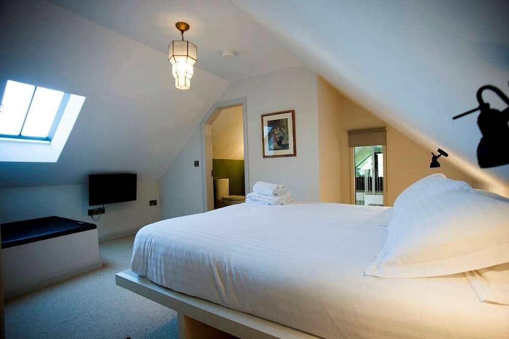 Unique accommodation in the centre of Bushmills - dating back to 1745 in Bushmills, County Antrim