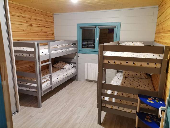 Location de vacances pour 8 personnes, avec piscine ainsi que vue et jardin à Pluduno - 4