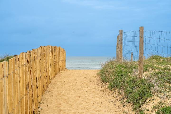 Location de vacances pour 6 personnes, avec terrasse et jardin dans Plage Kerminihy - 2