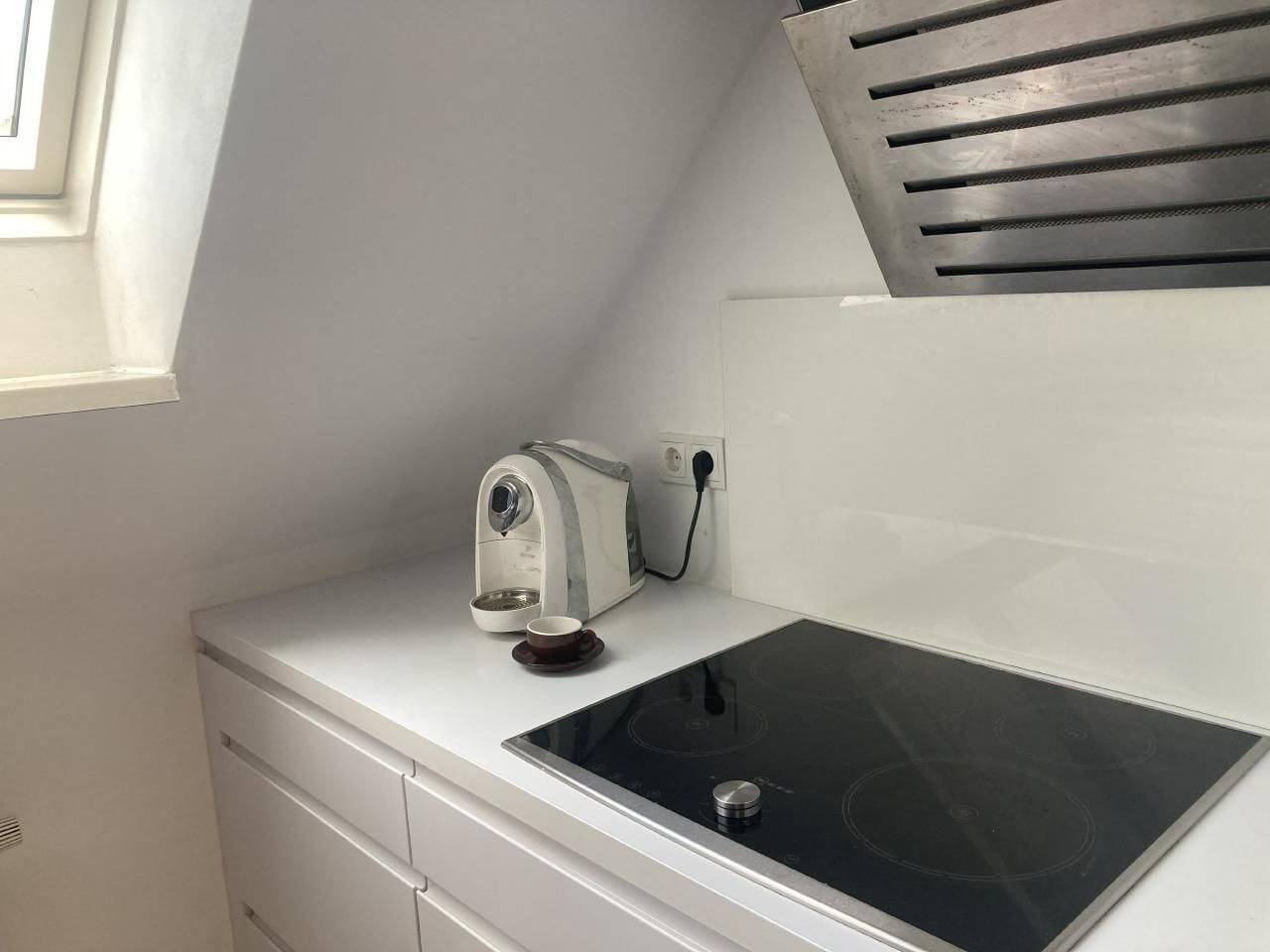 Modernes helles Zimmer im Loft am See in Tegel Berlin, Berlin