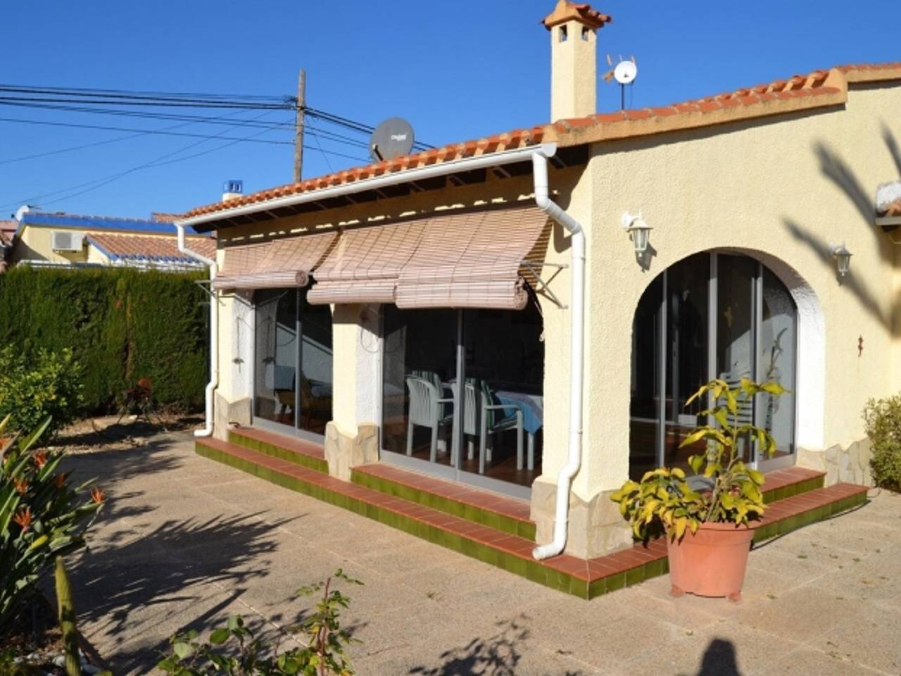 Chalet familiar en Els Poblets - 3 habitaciones para 7 personas in Almadraba, Costa Blanca