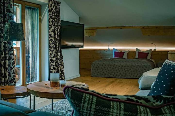 Alpenchalet-Vils.tirol ****S - Chalet Edelweiss - Luxus 140 m² - 2-6 Personen in Vils, Außerfern