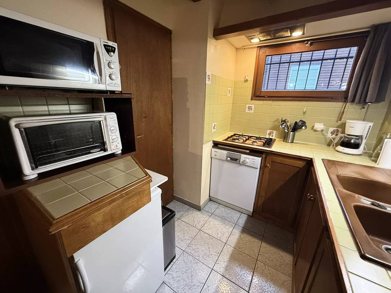 Cabina de las ovejas con pico de águila in Le Lioran, Laveissière