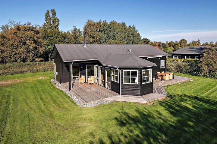 Ferienhaus für 6 Personen, mit Terrasse und Whirlpool, mit Haustier