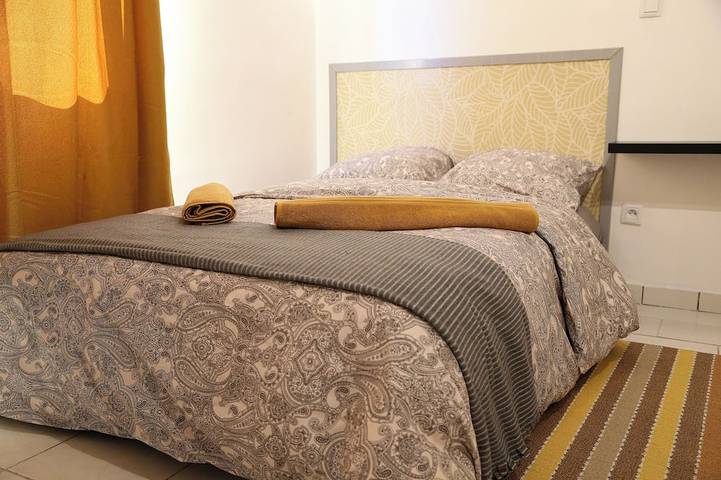 Apartamento entero, Mercure Appartement a 5mns du Centre Ville in San Quintín (Aisne), Aisne