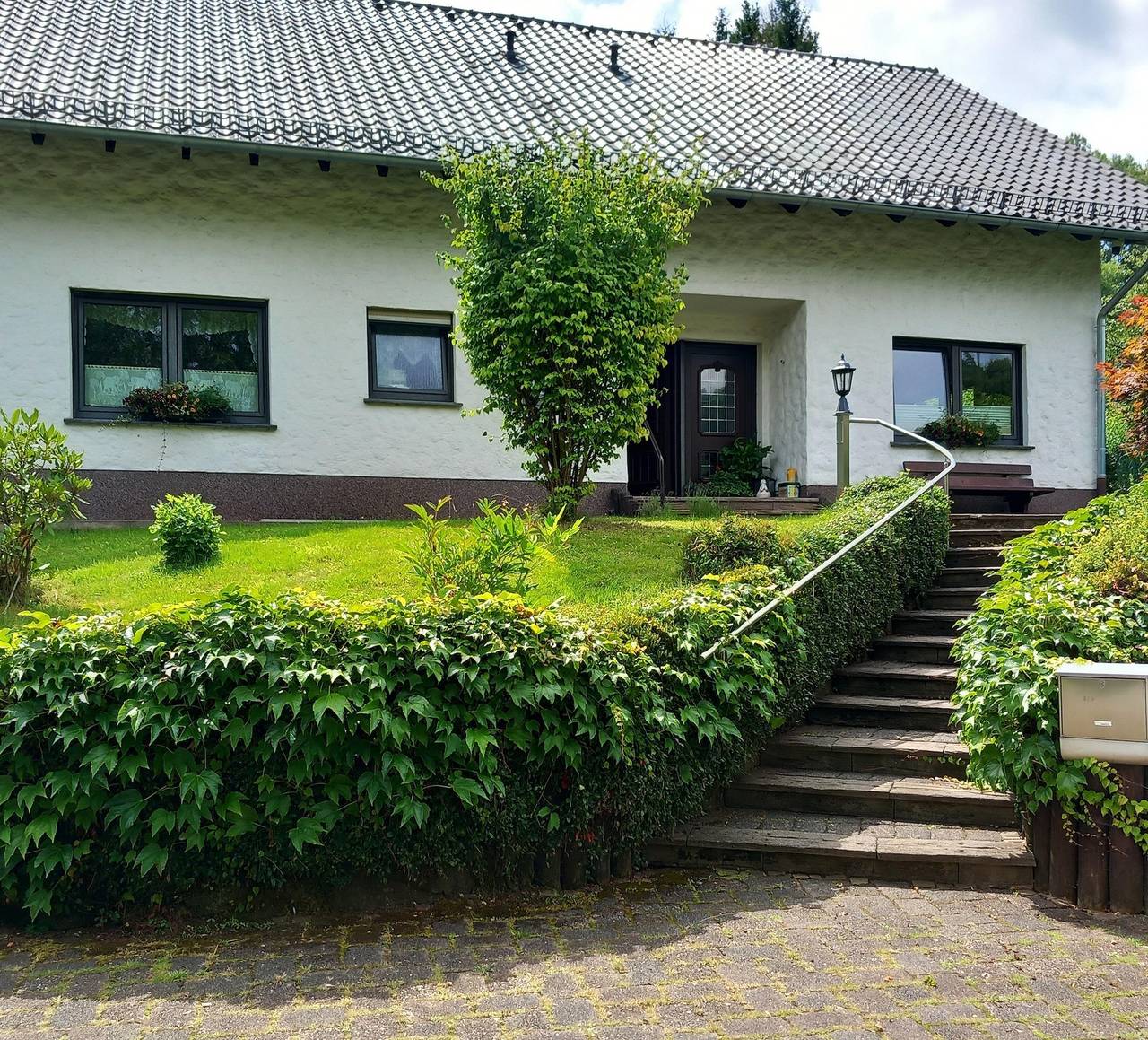 Apartamento vacacional entero, Appartement/Fewo, Dusche, Wc, 2 Schlafräume in Lissendorf, Eifel Volcánica