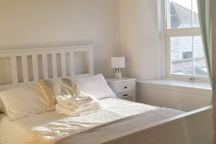 Central Newquay Cottage: Quiet Street Close to Beaches, Shops & Dog-Friendly in Newquay, Cornualles