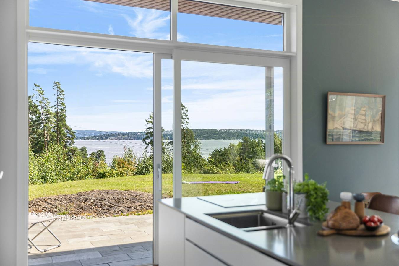 Rymlig stuga på bilfri ö med panoramautsikt in Bærum