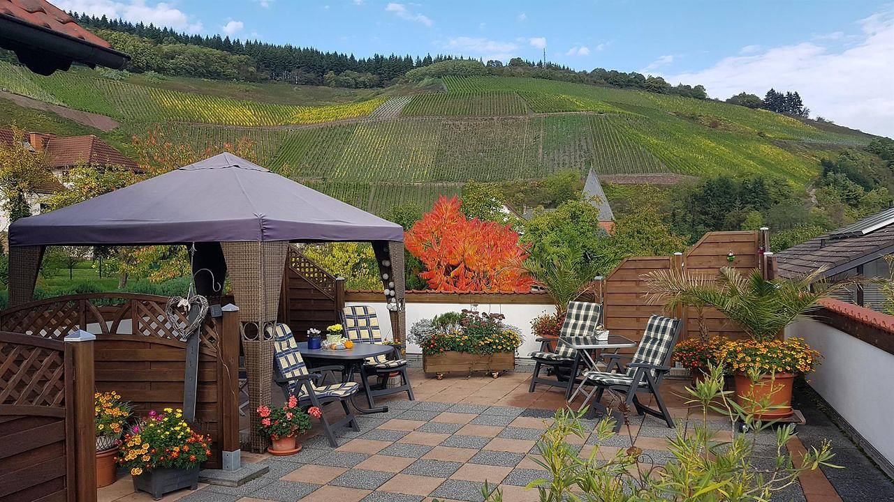 Geheel vakantieappartement, Vakantieappartement voor 2 personen met terras in Saarburg, Mosel-Saar