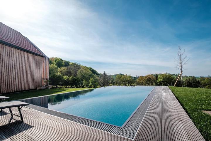 Ferienwohnung für 6 Personen, mit Ausblick und Sauna sowie Garten und Pool - 1