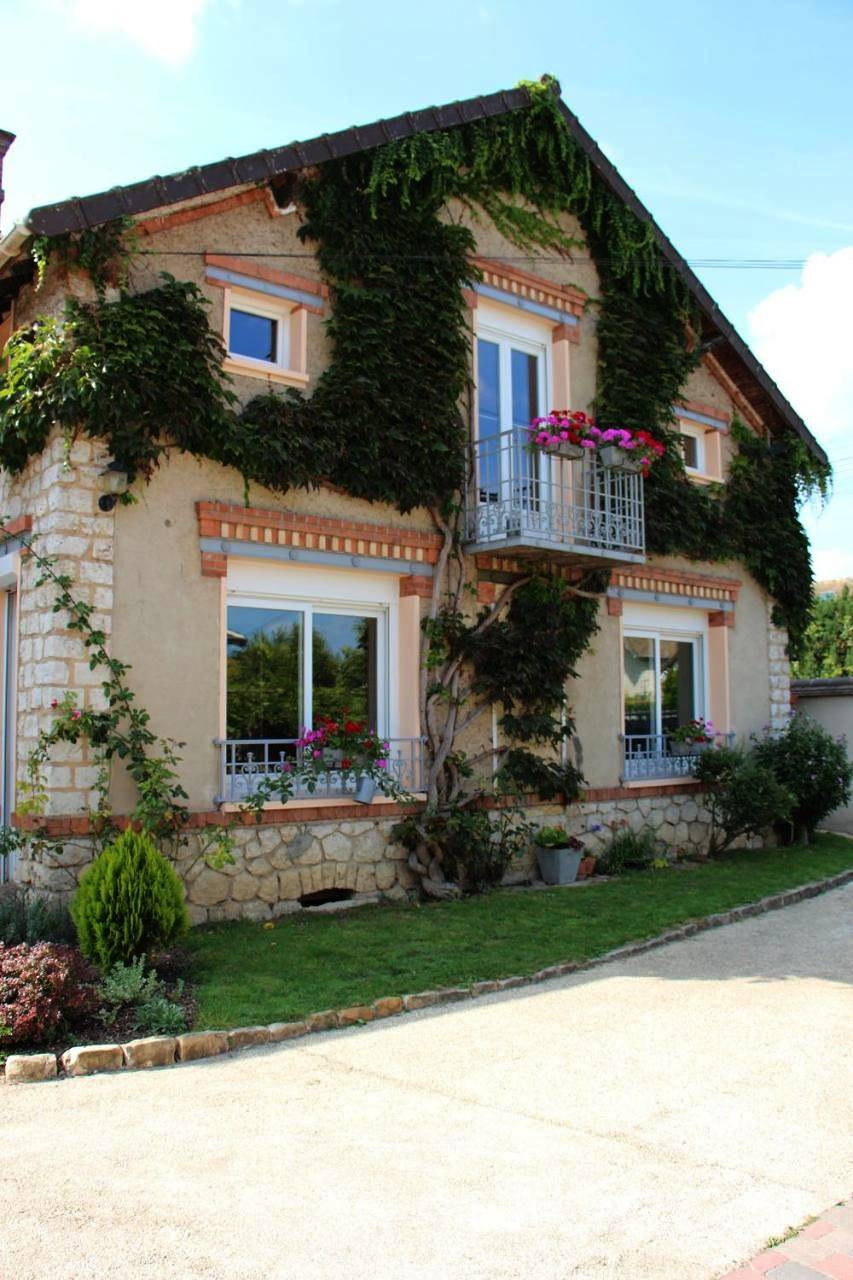 Apartment in Bourron-Marlotte, Seine-et-Marne