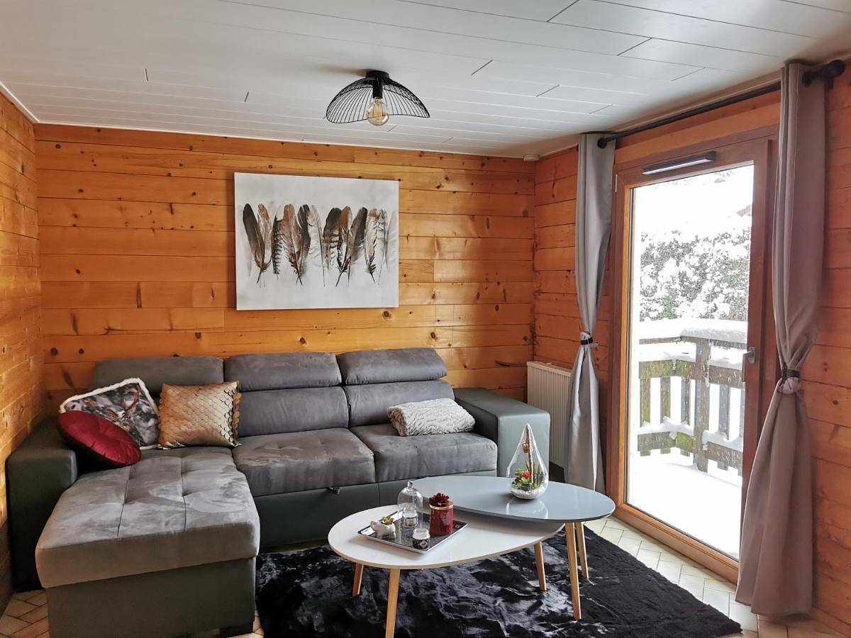 Three-Bedroom Chalet in Mignovillard, Jura Francais