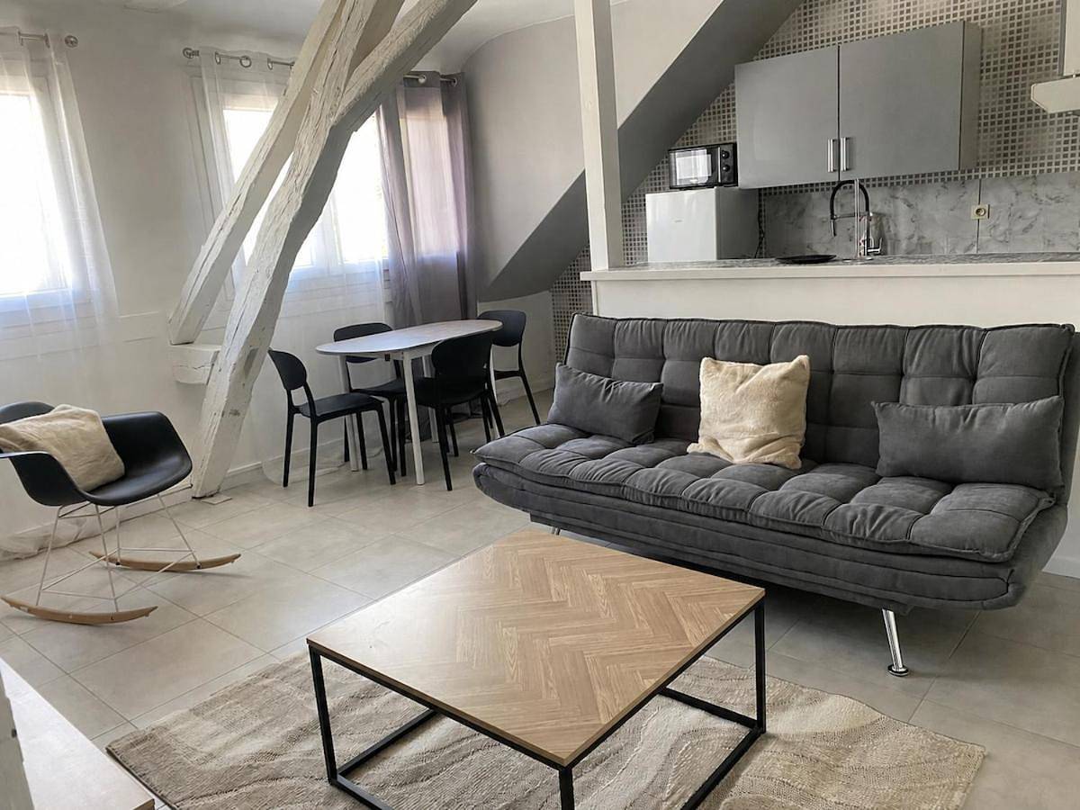 Appartement entier, Appartement plein centre Arnage in Arnage, Sarthe