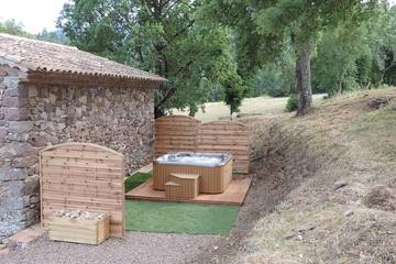 Gîte pour 6 personnes, avec jardin et jacuzzi à Les Adrets-de-l'Estérel
