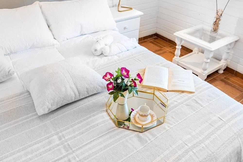 Villa Yasleni Arenas in Arenas, Costa del Sol