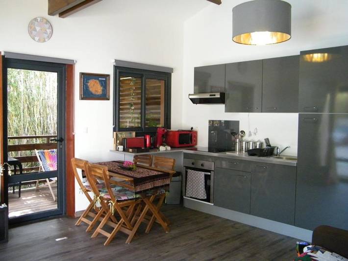 Location de vacances pour 4 personnes, avec jardin et piscine à Saint Gilles les Hauts - 3