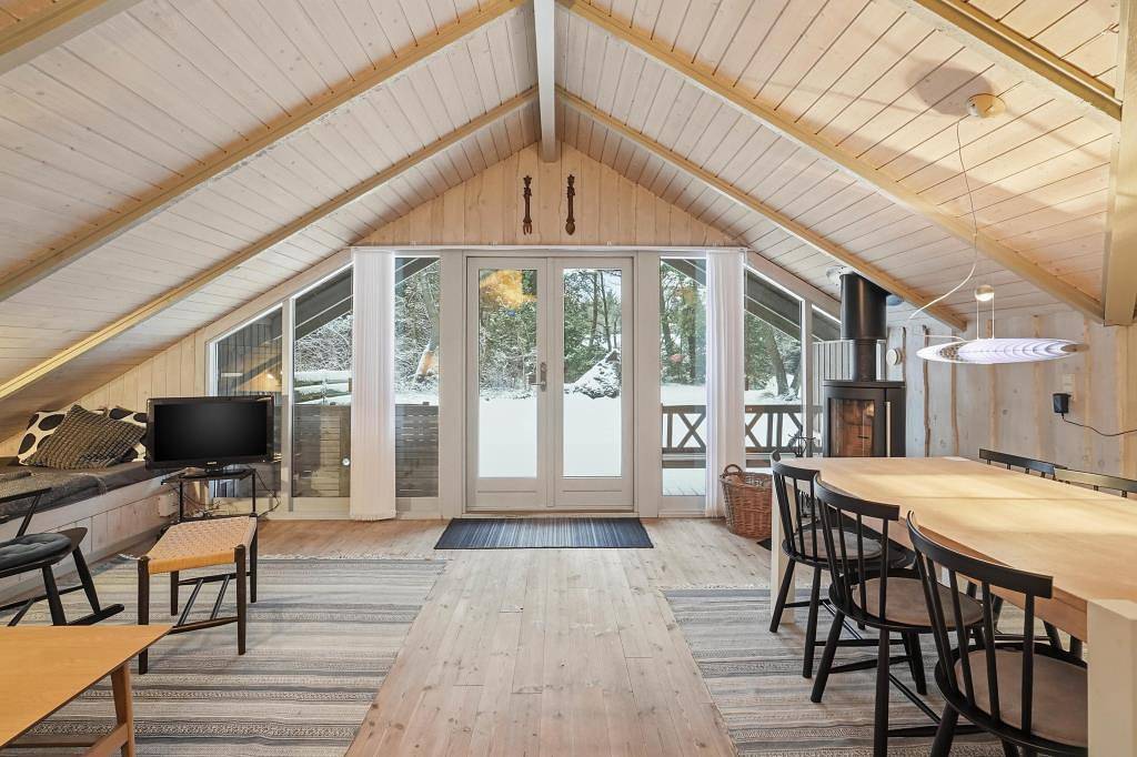 Charmantes Ferienhaus mit Kaminofen im Wald in Ho in Blavand, Varde Region