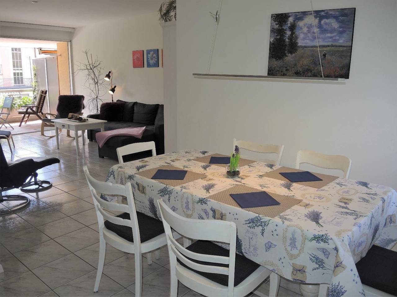 Ganze Wohnung, Ferienwohnung in bester Lage in Ascona, nur wenige Schritten von der Seepromenade entfernt in Ascona, Tessiner Alpen
