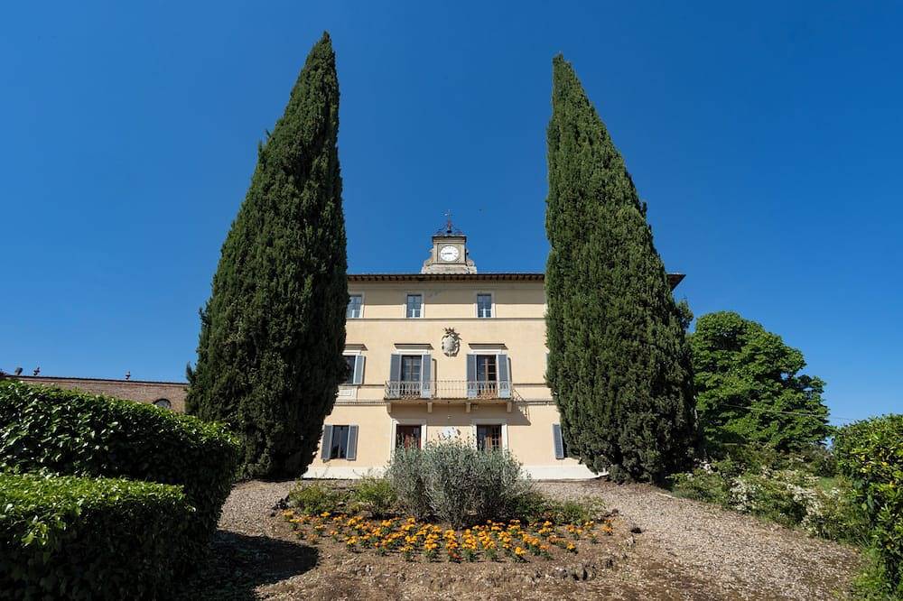 Villa for 5 Guests in Siena, Siena Province