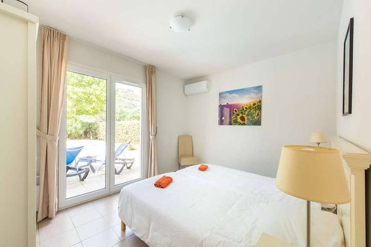 Luxus Ardeche Villa | Villa Julie | 5 Schlafzimmer | Privater Pool | Perfekt für Familien in Vallon-Pont-d'Arc, Ardèche