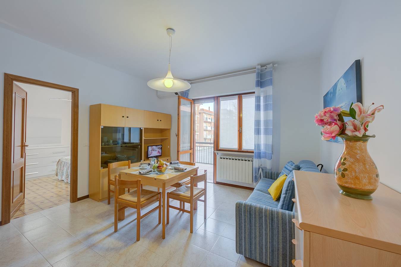 Apartamento entero, Il Tulipano Giallo 100m From The Sea in San Bartolomeo al Mare (City), San Bartolomeo al Mare