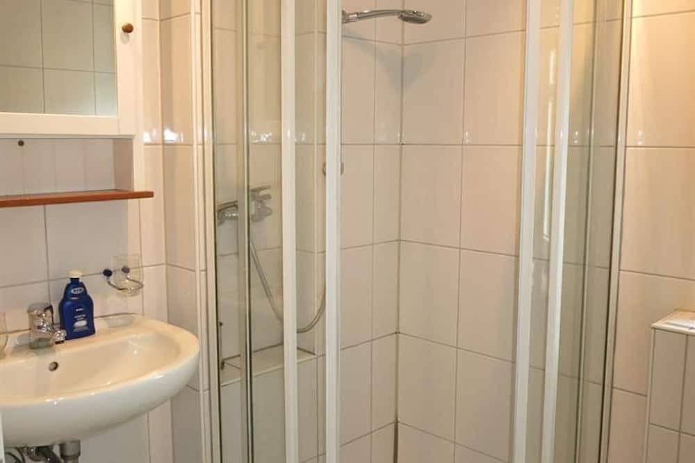 Hel leilighet, Ferienwohnung Prophet - apartment/apartment, shower, Wc in Kiel, Kielbukta