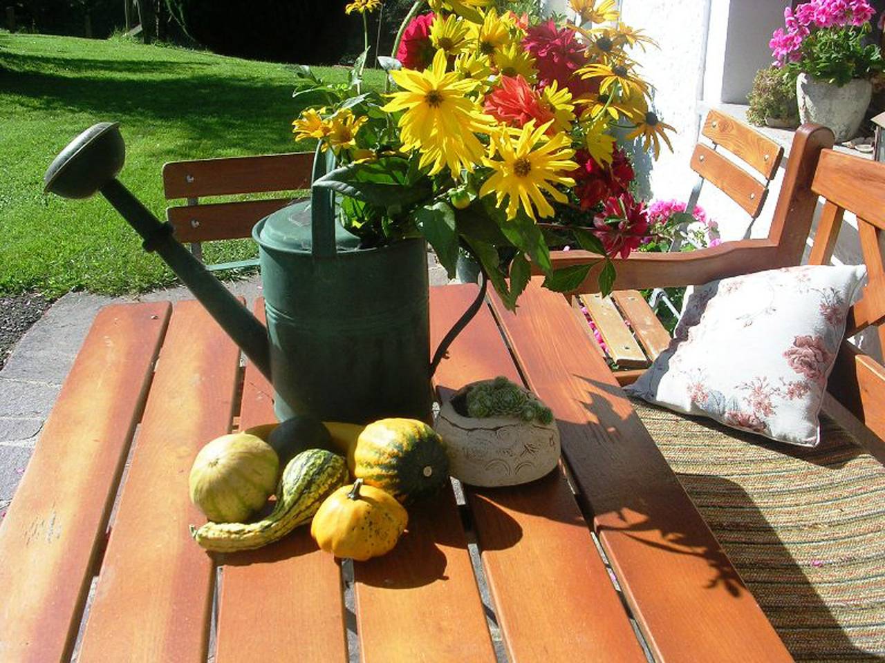 Ferienhof Mühlbacher - Doppelzimmer Gartenblick mit Dusche/Wc in Waging am See, Rupertiwinkel