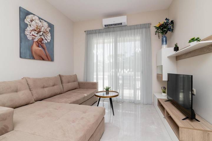 Ferienwohnung für 2 Personen, mit Ausblick und Garten sowie Pool in Zakynthos Stadt - 3