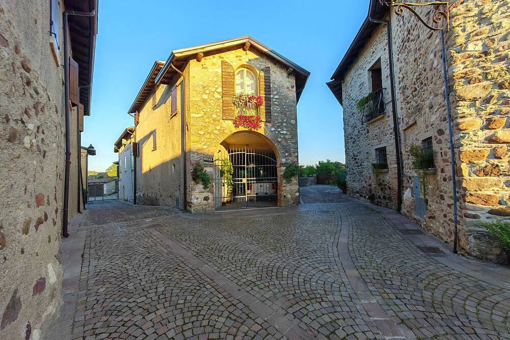 Ganze Wohnung, La Dimora nel Castello in Monzambano, Mantua Provinz