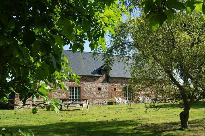 Gîte pour 8 personnes, avec Terrasse et Jardin à Bretteville-du-Grand-Caux