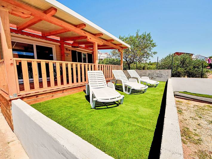 Ferienhaus für 4 Personen, mit Terrasse und Garten in Grad Šibenik