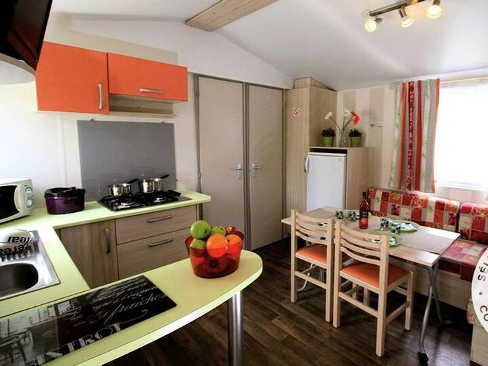 Camping pour 6 personnes, avec piscine et bassin pour enfant, animaux acceptés au Parc Naturel Régional du Marais poitevin - 4