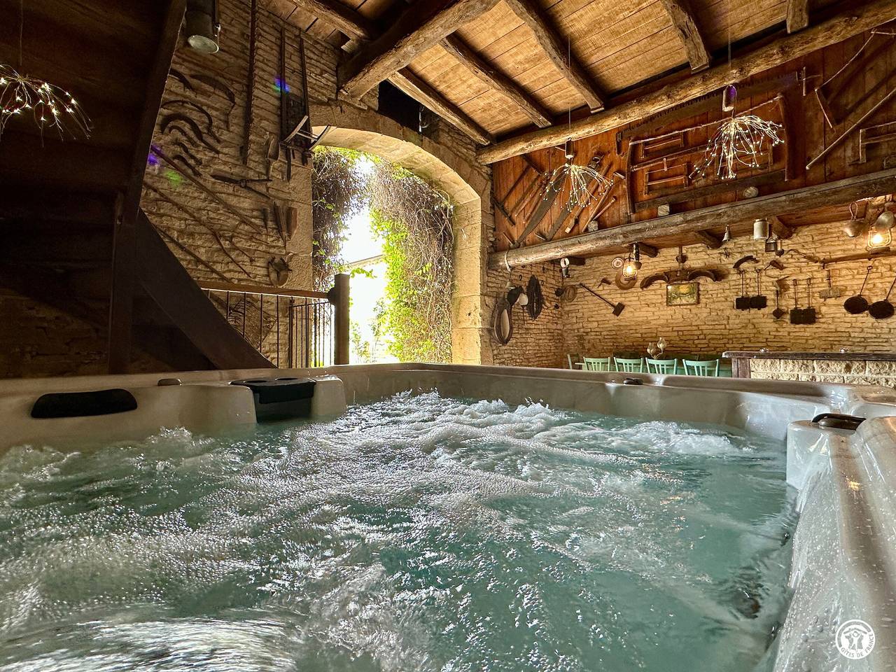 Gemütliches Haus mit Garten und Spa in Côte-d’Or, Haustiere erlaubt in Montbard und Umgebung