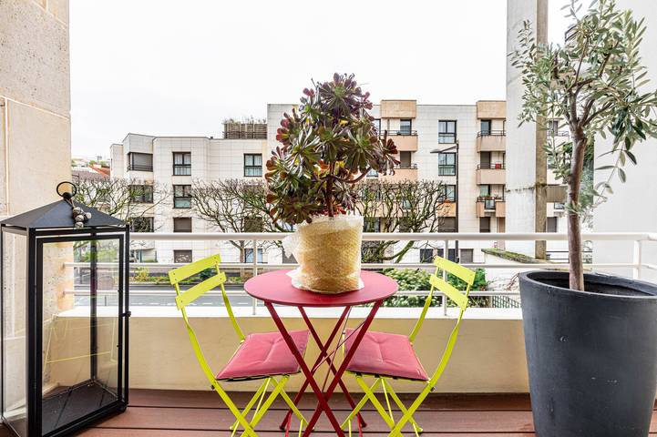 Ganze Wohnung, Ferienwohnung für 6 Personen mit Balkon in Vincennes, Val-de-Marne