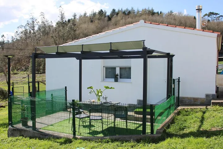 Casa de vacaciones para 4 personas, con vistas y jardín - 1