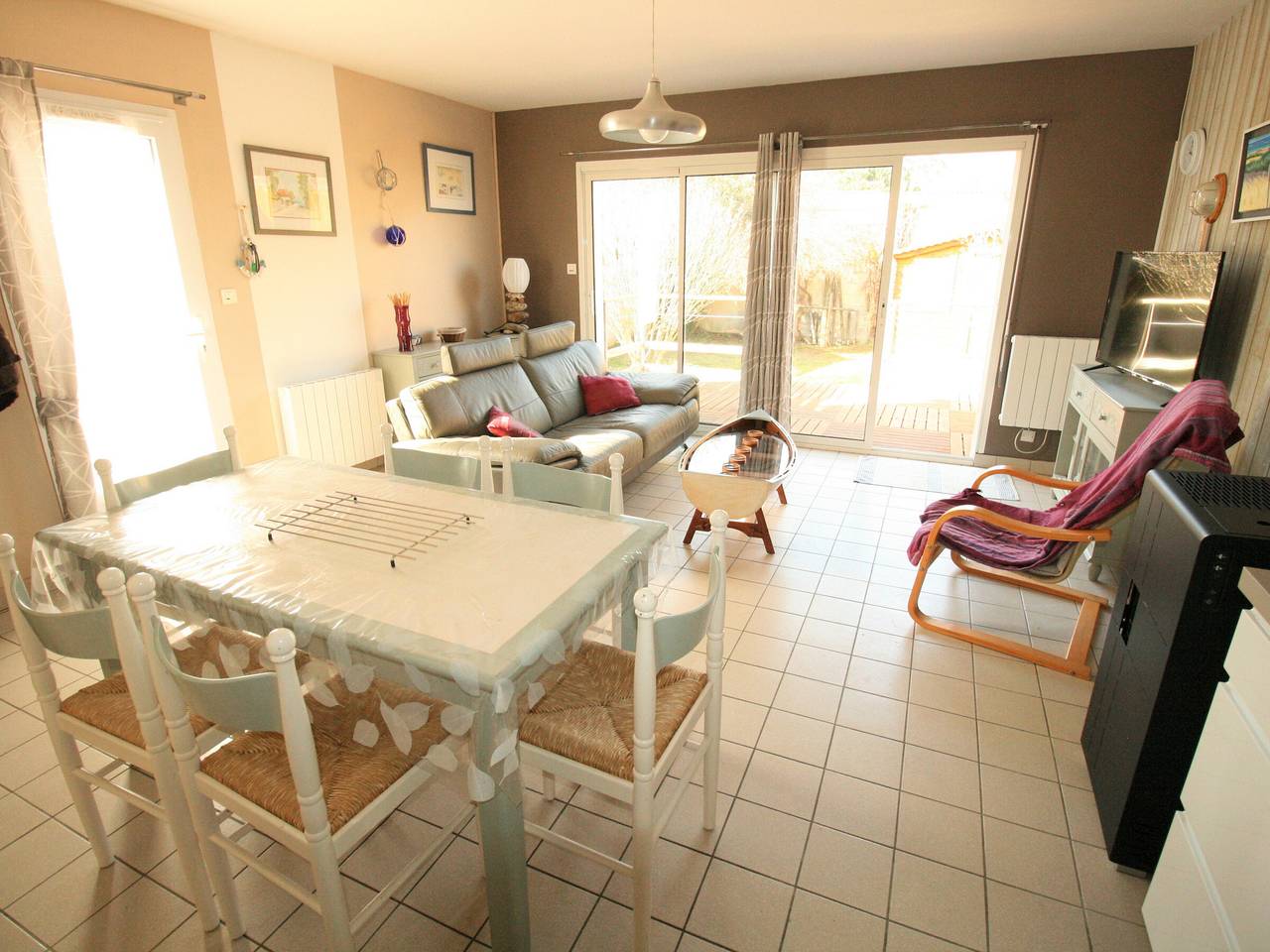 Maison proche forêt, plage et commerces - 2 ch, terrasse, jardin clos, parking privé, animaux acceptés in La Tranche-sur-Mer, Vendée