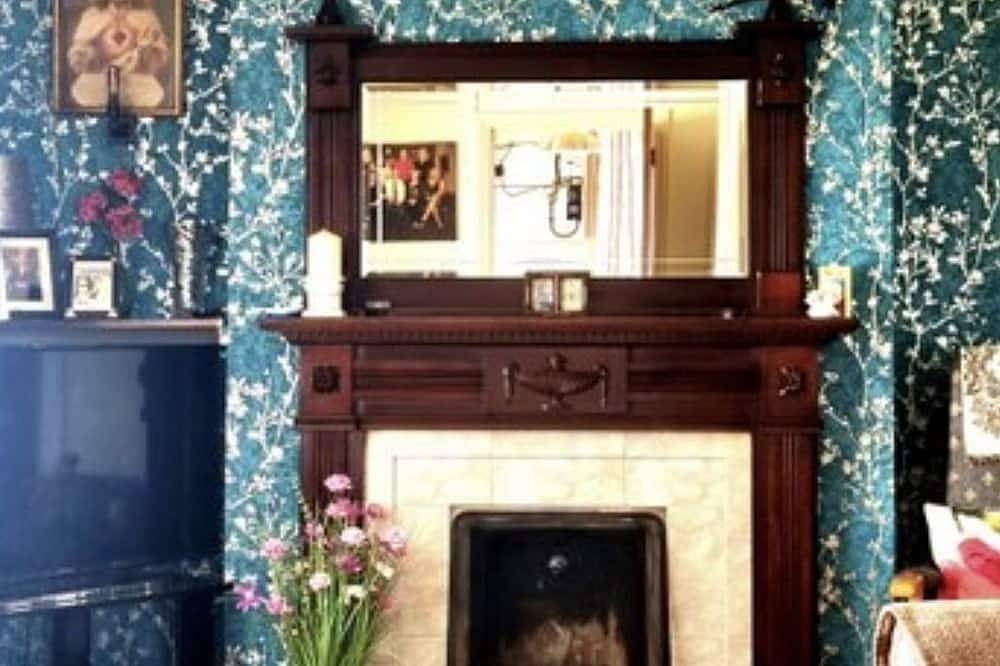 The Cosy Cottage by the Lough\nstunning Views\nbeautiful Surroundings Tranquility in Lough Neagh