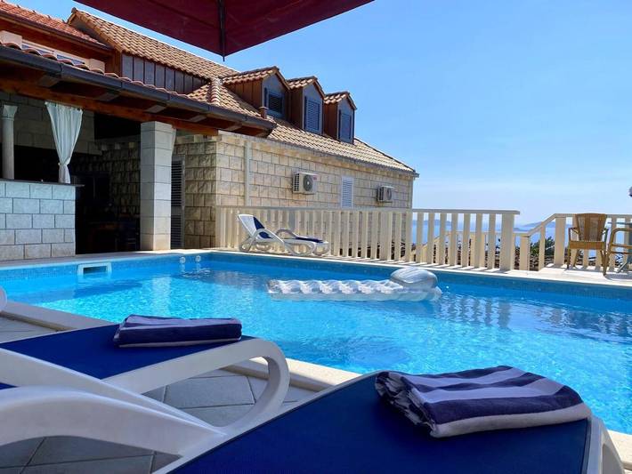 Villa pour 12 personnes, avec vue ainsi que terrasse et piscine à Mlini - 4