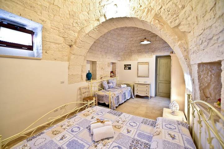 La Corte del Pergolo, complexe de trulli avec piscine et spa in Locorotondo, Province de Bari